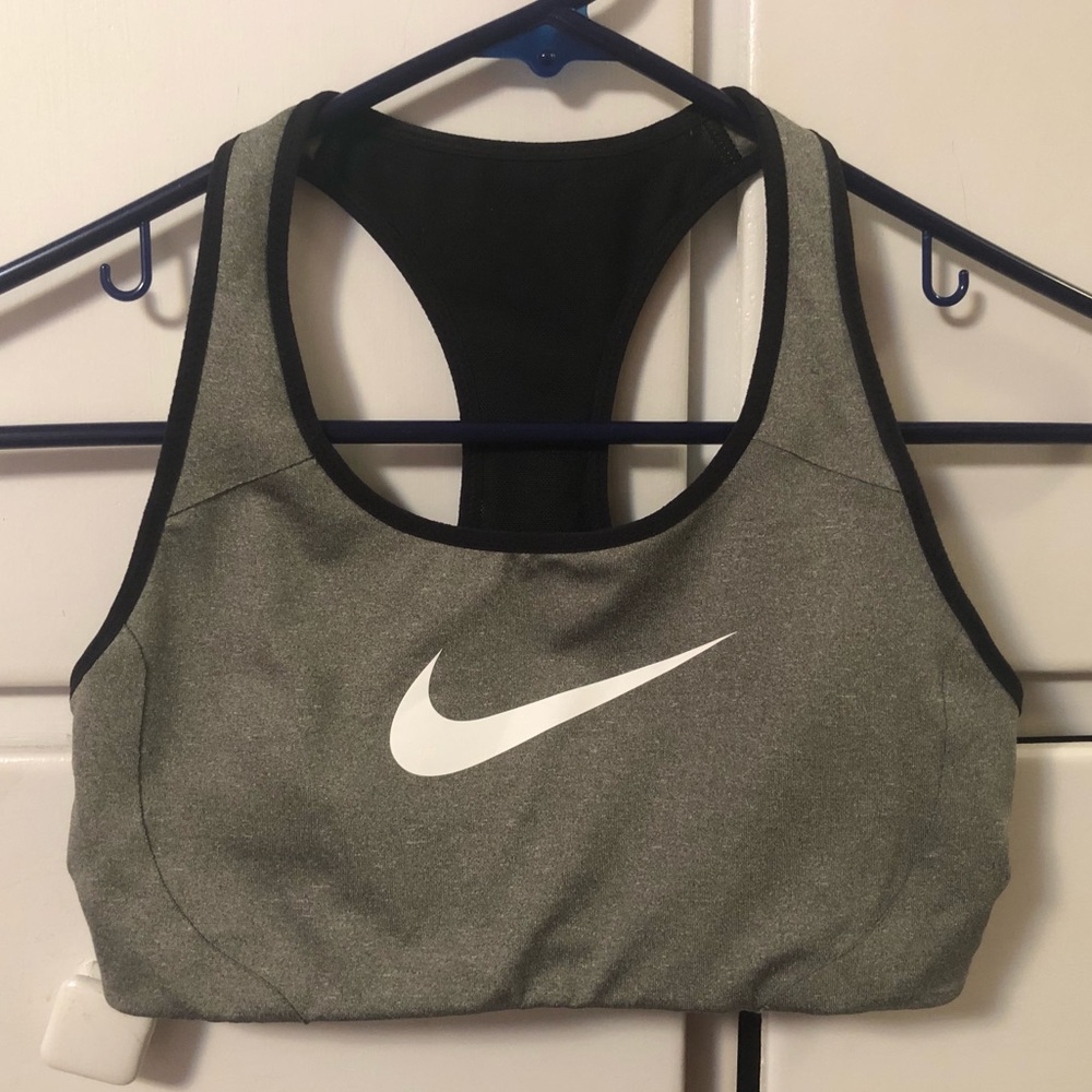 NWOT Nike Sports Bra